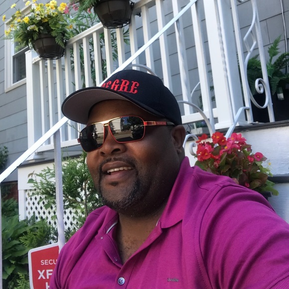 Meet your Posher, Pierre - Picture 1 of 1